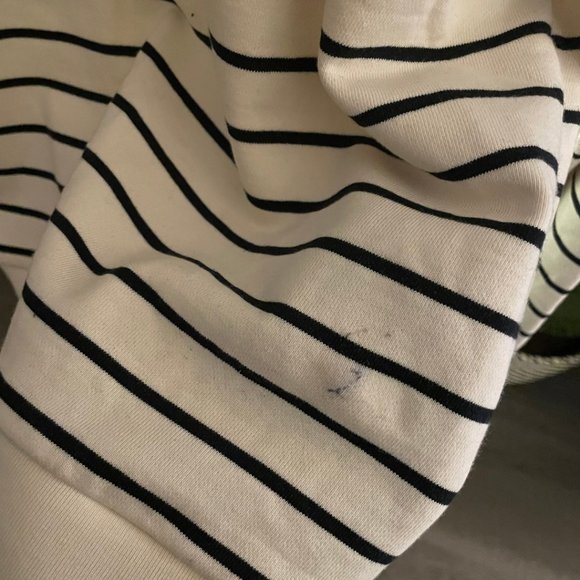 Banana Republic French Bulldog Adorned Crew - Picture 4 of 4